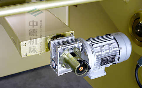 ZDS-832后檔料減速電機(jī)，質(zhì)量好，模擬運(yùn)算定位速度快.jpg